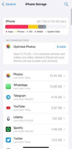 التحقق من مساحة التخزين في الايفون لحل مشكلة تنزيل التطبيقات